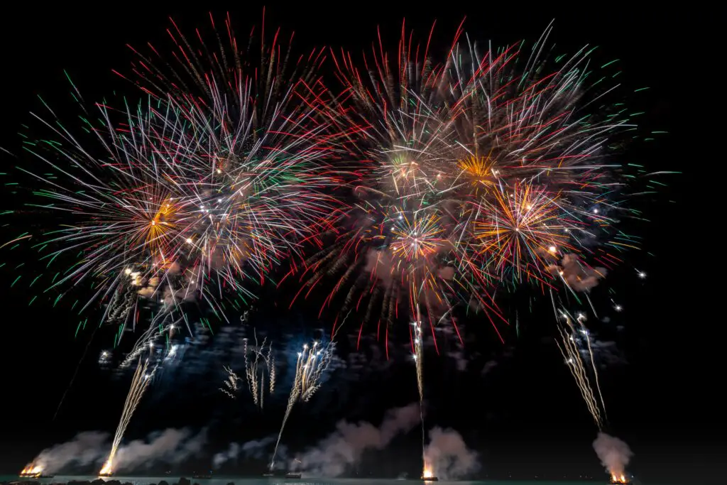 colores de los fuegos artificiales