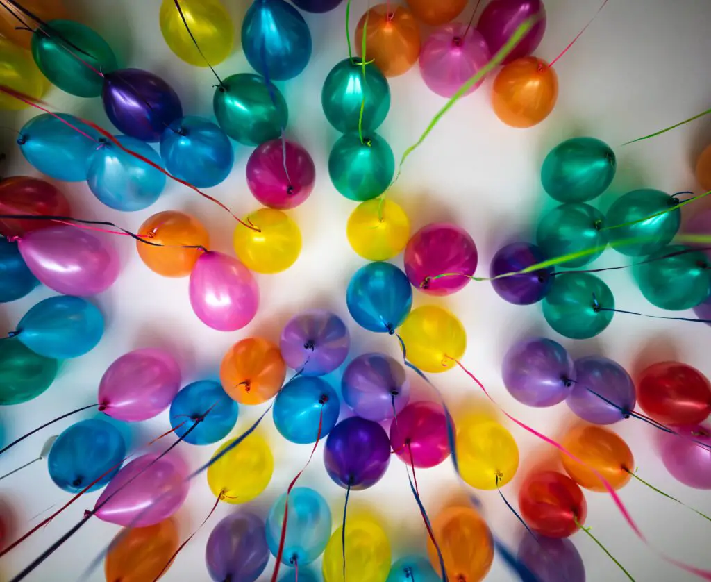 Geburtstag Luftballons Farben Wünsche Ideen gif Zitate Freunde Geburtstagskarte